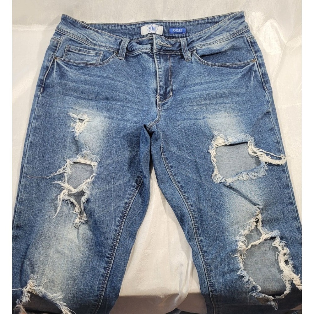 YMI Women's Mid-Rise Distressed Ripped Tapered Anklet Skinny Jeans - Sz 7, 30" W